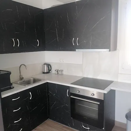 Little Cross Apartment